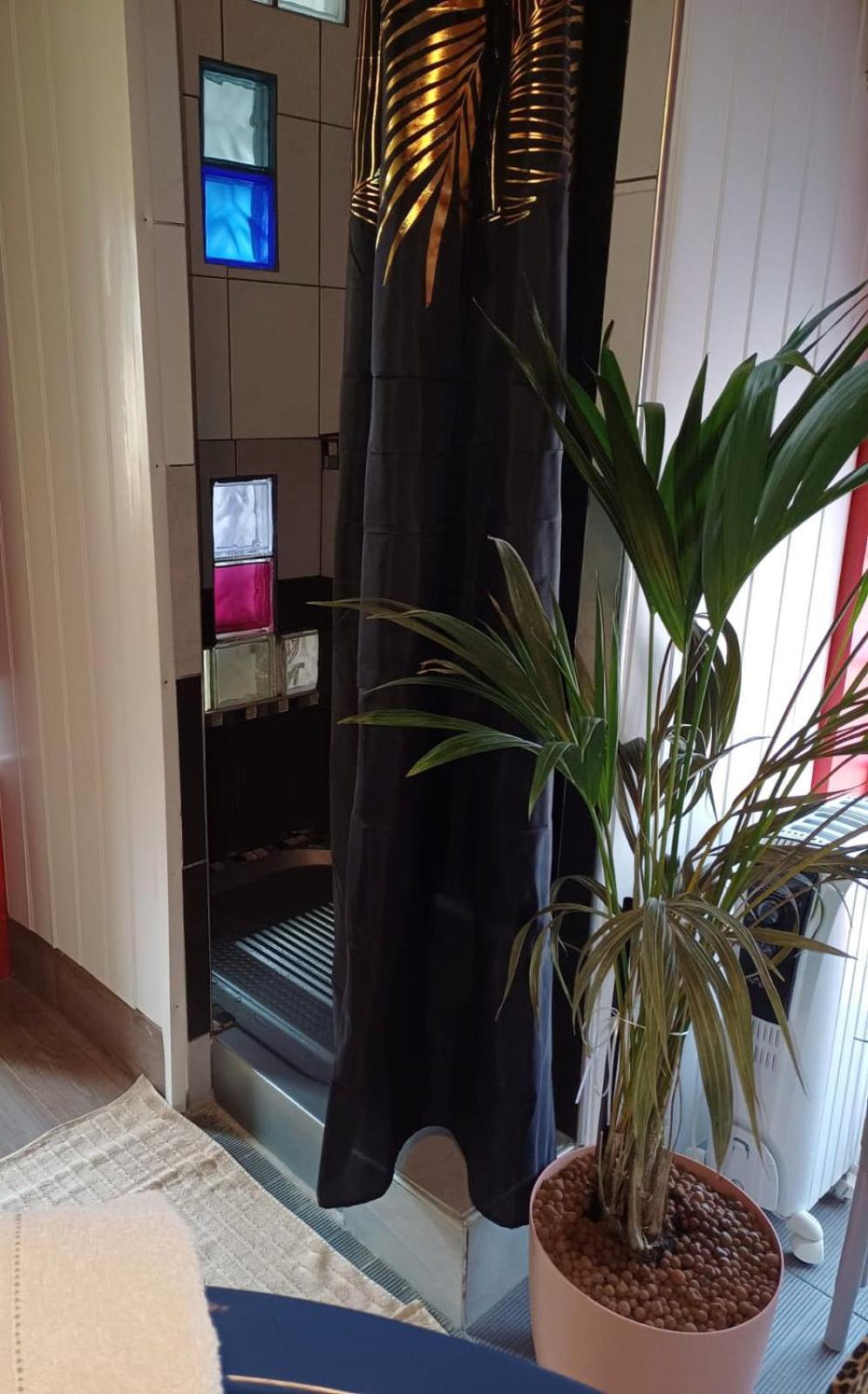 Le Lion Dort Bed and Breakfast Cormeilles-en-Parisis Εξωτερικό φωτογραφία