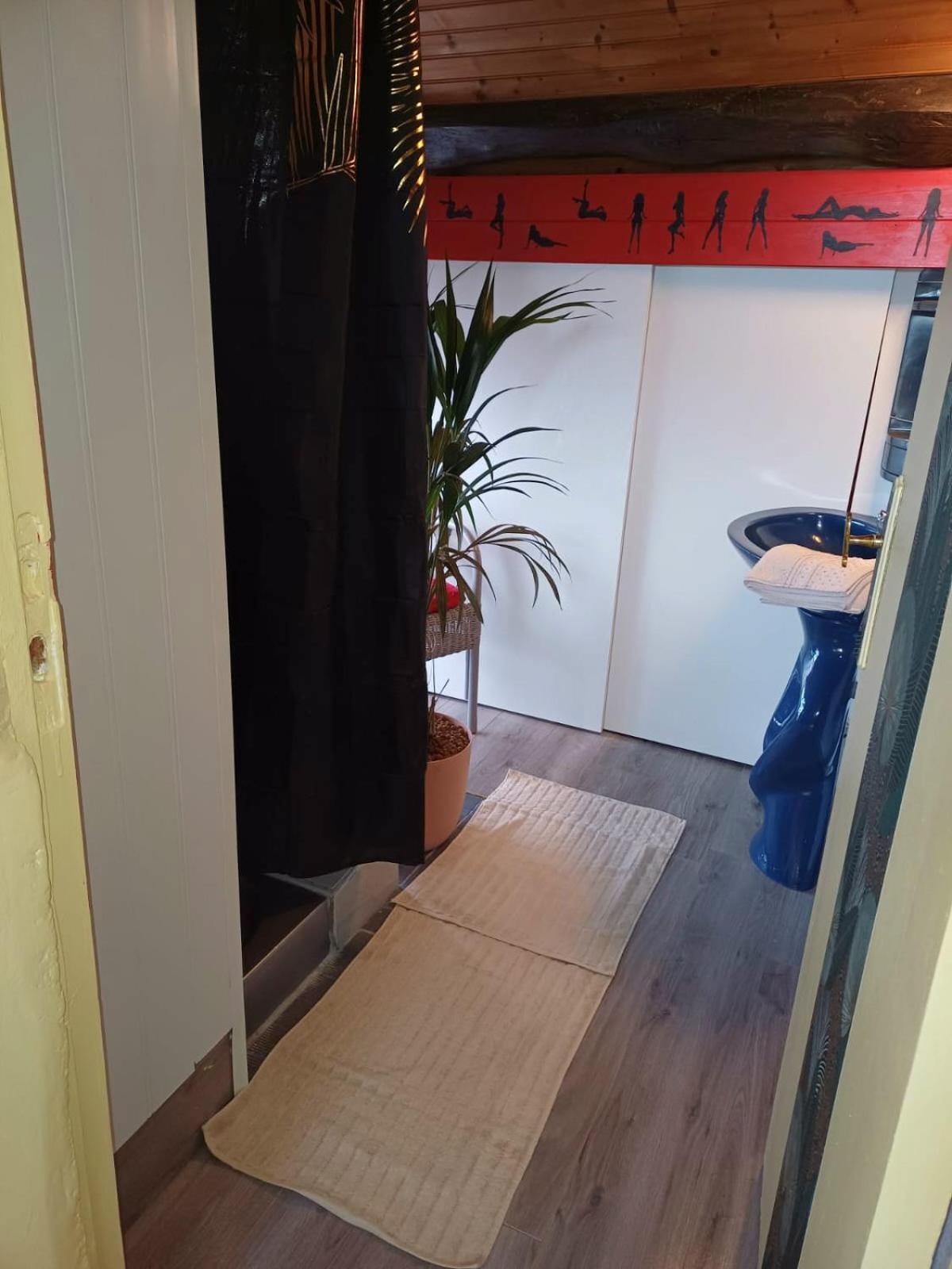 Le Lion Dort Bed and Breakfast Cormeilles-en-Parisis Εξωτερικό φωτογραφία